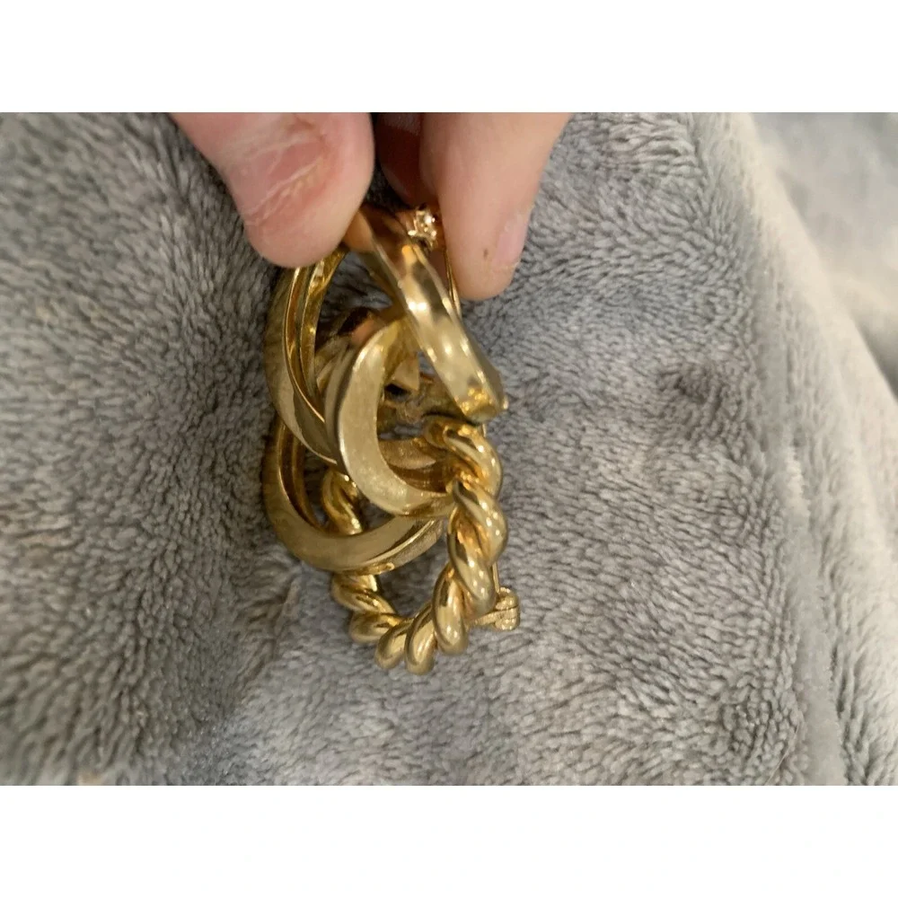 Vintage Signed GROSSE Germany 1969 Gold Tone Twisted Abstract Brooch Pin‎